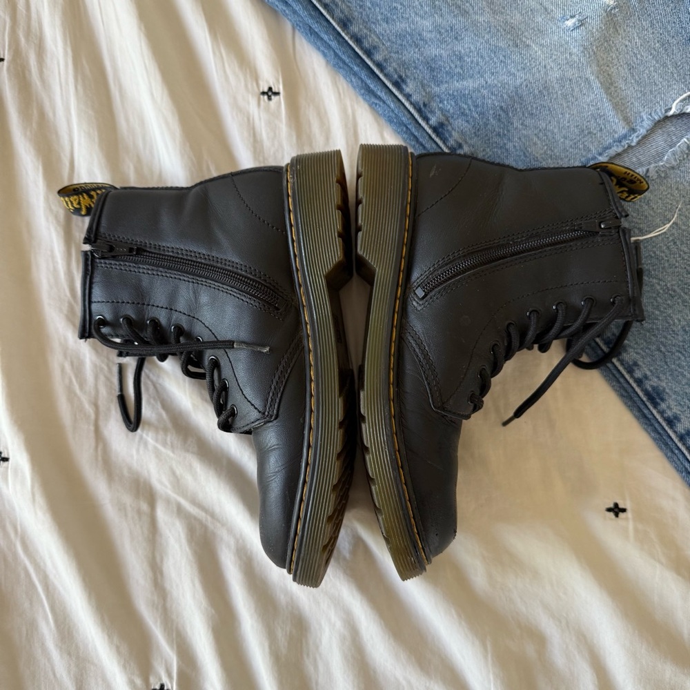 Dr. Martens Black Ankle‎ Boots Size 4 - Picture 3 of 7